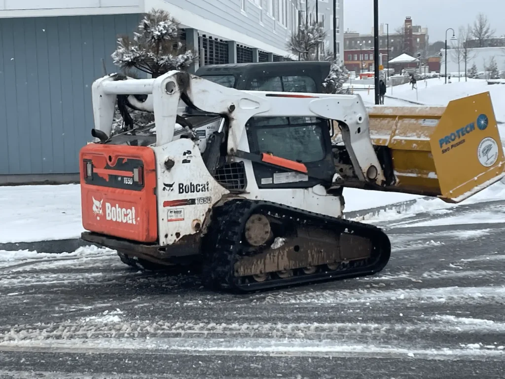 commercial snow plowing services on the North Shore and Southern NH